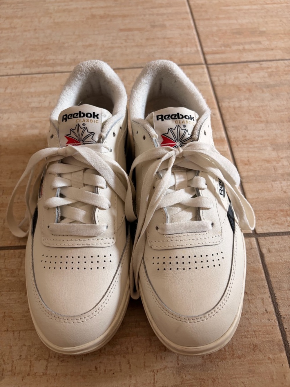 Women’s Reebok Sneakers - Picture 2 of 3